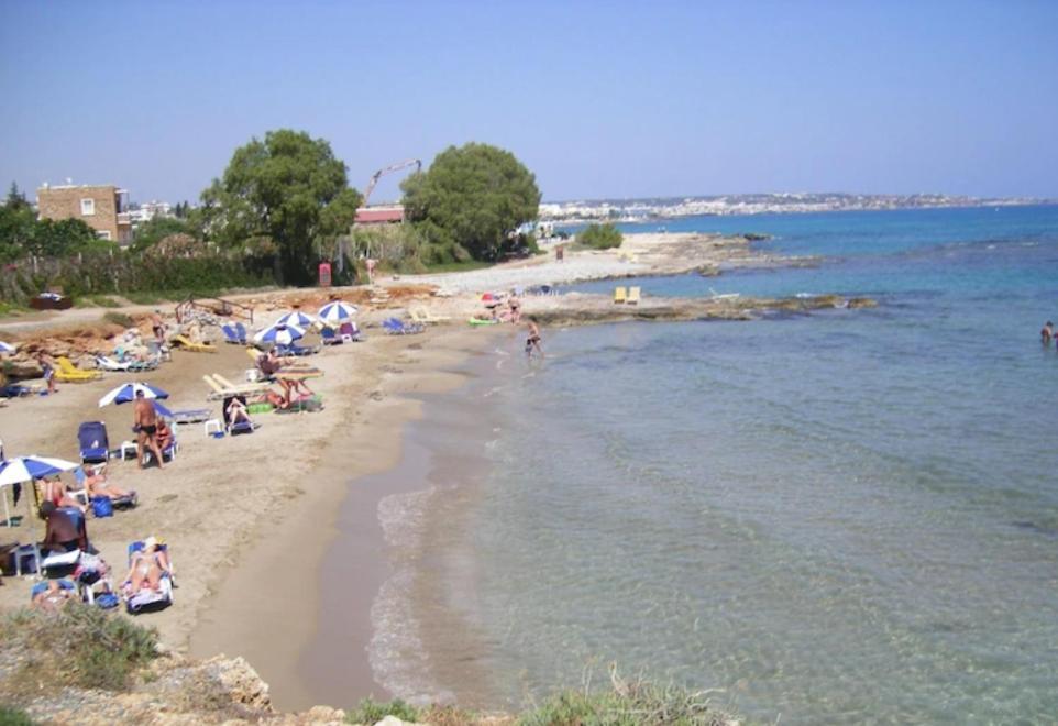 Iliostasi Beach Apartments Hersonissos  Exterior photo